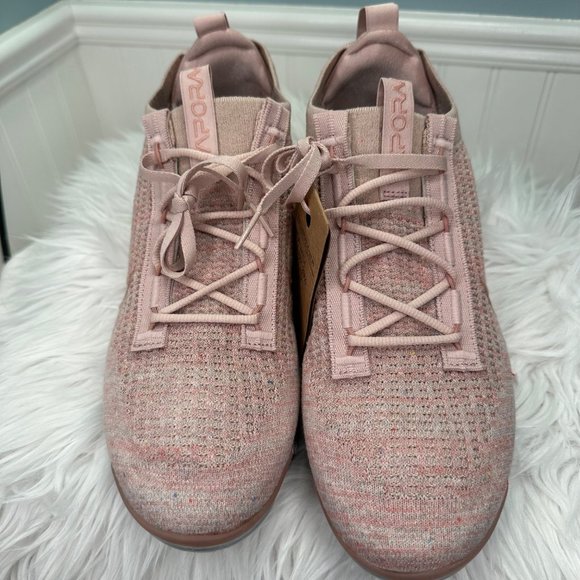 Nike Size 12 Air VaporMax 03/09/2022 NIKE AIR Pink Oxford/Metallic Silver FLYKNI - Picture 10 of 11